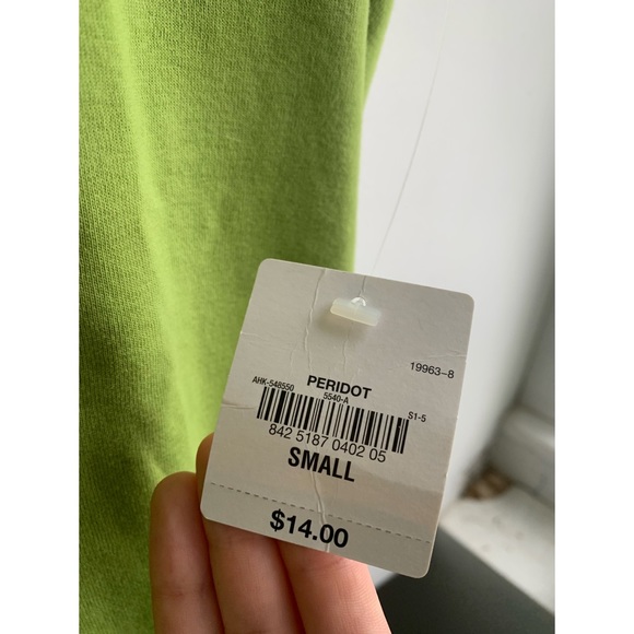 St. John’s Bay ✨Brand New✨ Green T-Shirt V-Neck Casual Classic Tee - Picture 5 of 5